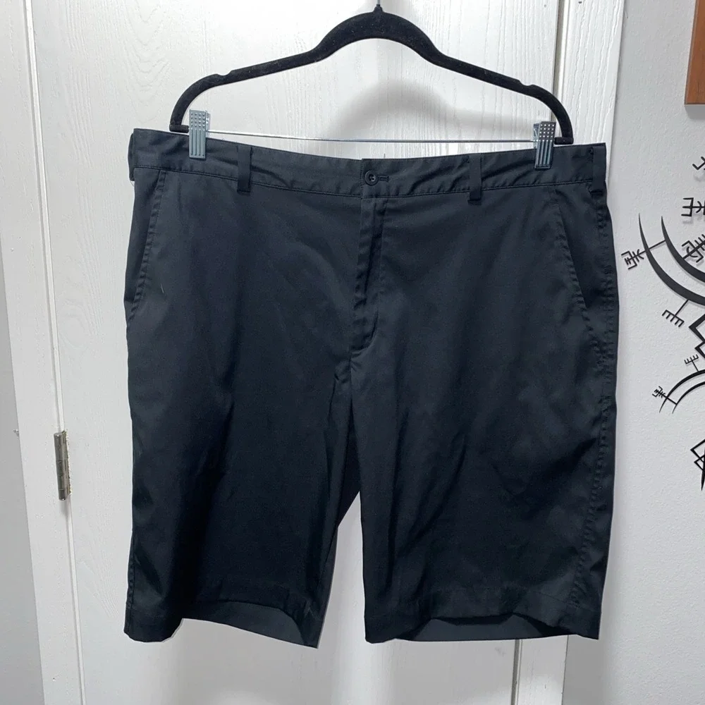 Nike Golf Men's Athletic Golf Black Shorts Dri Fit‎ 38